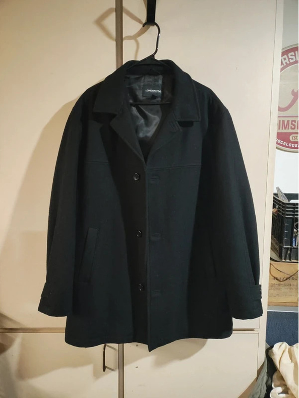 Black London Fog Short Coat Wool w/ Polyester lining Pockets